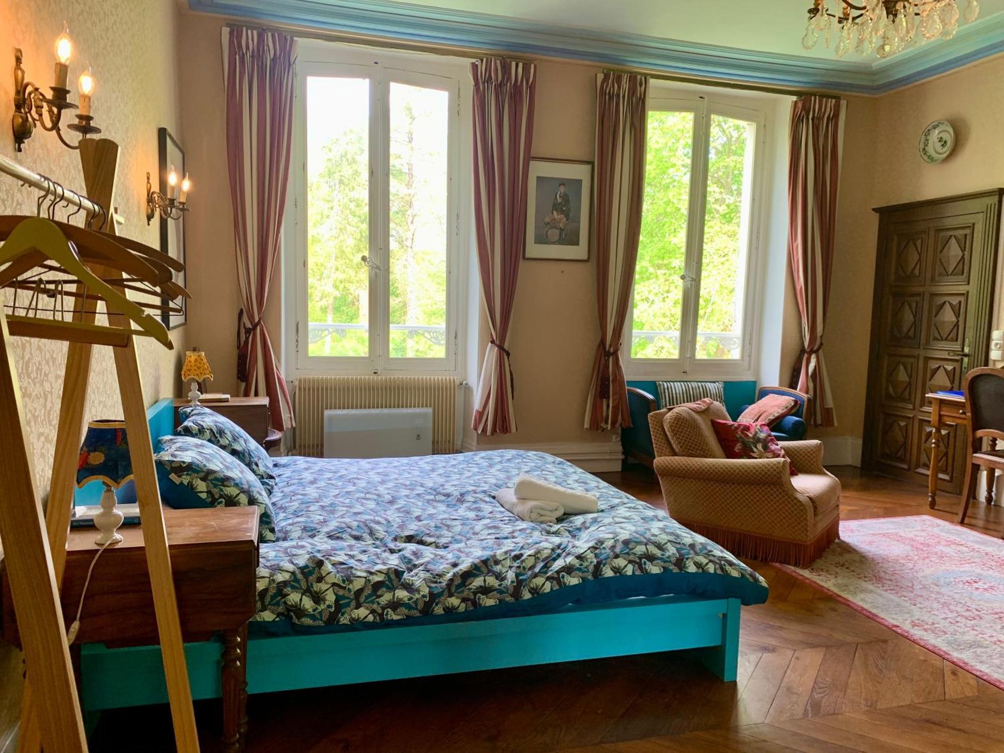 Yxie - Manoir Des Arts Bed and Breakfast Villeblevin Værelse billede